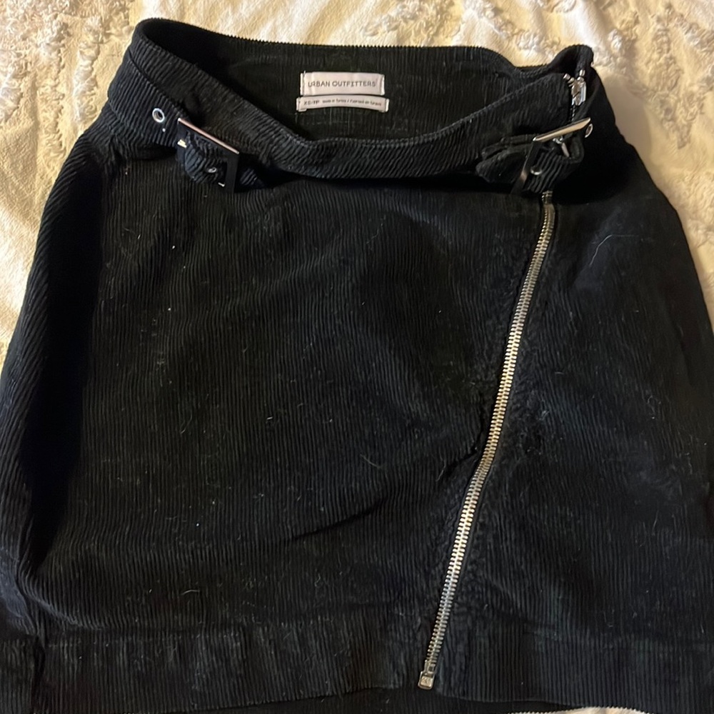 Urban outfitter, black quarter Roy mini skirt with belt and zipper